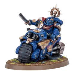 Warhammer 40k: Space Marines - Captain on Bike
